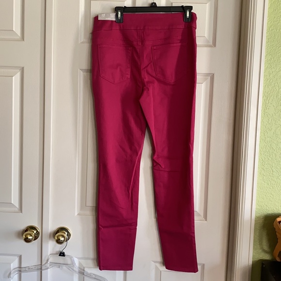 NWT Chico’s Jeggings - Picture 4 of 6